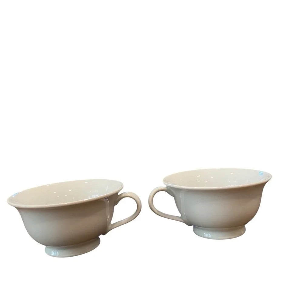 Vintage Pottery Barn PB White Footed Coffee Tea Flat Cups Set of 2‎